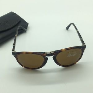 Brand NEW Persol Folding Men’s Sunglasses